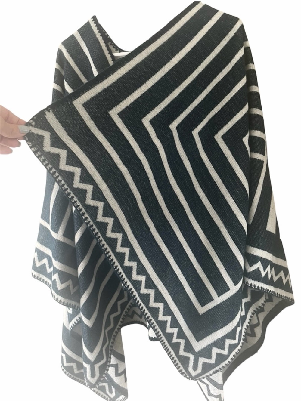 LOFT Geometric Boho Open Front Poncho Wrap – One Size (OS) - Picture 5 of 6